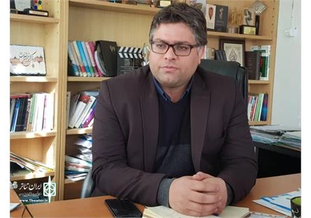 معاون هنری اداره کل فرهنگ و ارشاد اسلامی استان خبر داد:
۶ اثر در جشنواره پانزدهم تئاتر استان خراسان شمالی